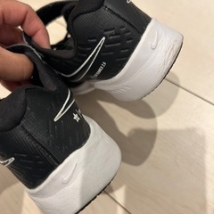 キッズ　スニーカー　2足セットの画像