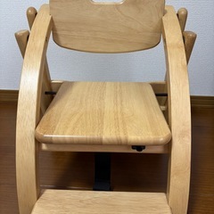 大和屋 アーチ 木製ローチェアⅢ NA／折りたたみOK／テーブル付き