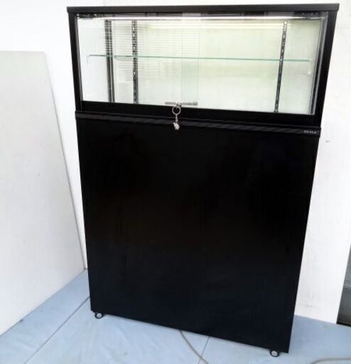 【引取限定】照明付き☆陳列用ガラスショーケース☆棚板2段高さ変更可能 引取限定】照明付き☆陳列用ガラスショーケース☆棚板2段高