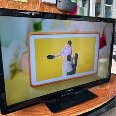E2102   テレビ　Panasonic パナソニック　37イ...