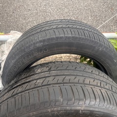 レクサスLX純正タイヤ ダンロップPT3A 275/50R21  走行25,000より取り外ししてます。 外に置いてあったので、汚れ等あります。  取りに来てくれる方のみお願いします。  15,000円です。の画像