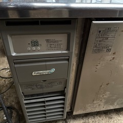 福島工業 コールドテーブル 冷凍庫 100v 327L　YRC-152FM の画像