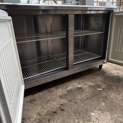 福島工業 コールドテーブル 冷凍庫 100v 327L　YRC-152FM の画像