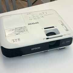【美品】EPSON EB-S04 【ビジネスプロジェクター】