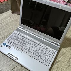 東芝 dynabook Qosmio T751/T8EBS テン...