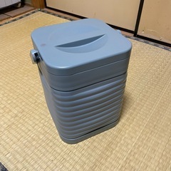 ワークマン　
スクエア真空ハイブリッドコンテナ
