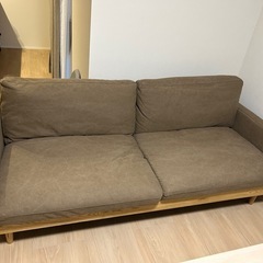 ほぼ新品　関家具3人掛けソファ