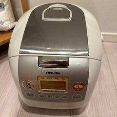 TOSHIBA 5合炊飯器