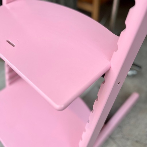 《売約済》【武蔵小山店】 ストッケ ベビーチェア 子供椅子 椅子 TRIPP TRAP トリップトラップ STOKKE ダイニング 育児 子供 幼児 おしゃれ ピンク チェア イス 品川区 リサイクルショップ ランバールーム 武蔵小山店 武蔵小山パルム 戸越銀座