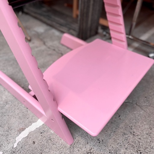 《売約済》【武蔵小山店】 ストッケ ベビーチェア 子供椅子 椅子 TRIPP TRAP トリップトラップ STOKKE ダイニング 育児 子供 幼児 おしゃれ ピンク チェア イス 品川区 リサイクルショップ ランバールーム 武蔵小山店 武蔵小山パルム 戸越銀座