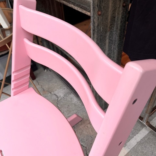 《売約済》【武蔵小山店】 ストッケ ベビーチェア 子供椅子 椅子 TRIPP TRAP トリップトラップ STOKKE ダイニング 育児 子供 幼児 おしゃれ ピンク チェア イス 品川区 リサイクルショップ ランバールーム 武蔵小山店 武蔵小山パルム 戸越銀座