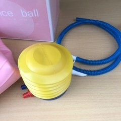 新品✨未使用　エクササイズ　桜色🌸バランスボール の画像