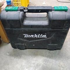 電球未使用品　マキタのケース　カーオーディオ
