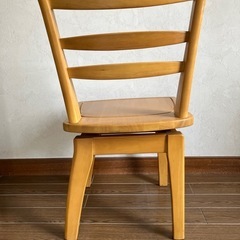 コイズミ　木製回転チェアの画像