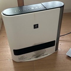 電気ファンヒーター2台　無料の画像
