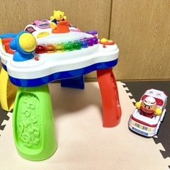 アンパンマン救急車 PINOCCHIO ➕ベビー用ピアノ　音の出るおもちゃ　つかまり立ちの画像