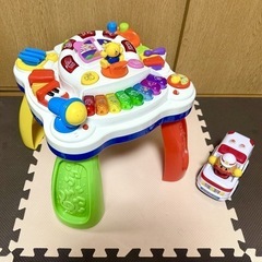アンパンマン救急車 PINOCCHIO ➕ベビー用ピアノ　音の出...
