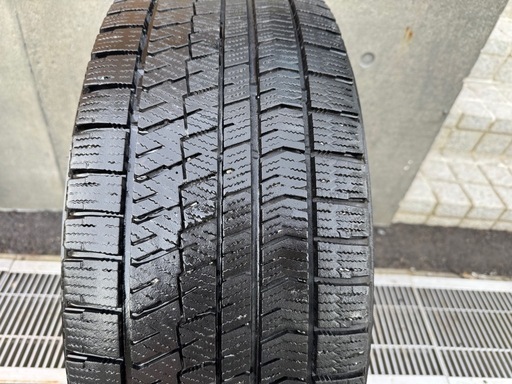 225/55R17 スタッドレスホイールセット 17インチ VRX2 2022年製造 