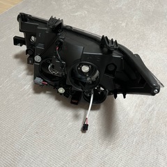 デリカＤ5ヘッドライトＲの画像