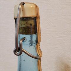 2本セット 古酒 さつま 白波 黄金白波 クリアボトル 金箔入り 昭和61年 明治の正中 焼酎の画像