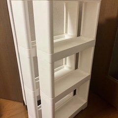 すみません、問い合わせ多数なので先着順でお返事させて頂いております。
ニトリ　スリムラック2個　5/27日迄の画像