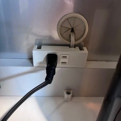白基調カップボードの画像