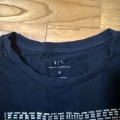 アルマーニ Tシャツの画像