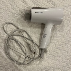 パナソニック　ヘアードライヤー　EH-NE4A