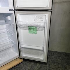 9031b‼️関西エリア配送設置可🙌‼️最新2023年製✨ブラックインテリア✨Hisense 120L 2ドア 冷蔵庫の画像