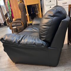 ニトリ 合皮ソファー 二人掛け 2人用 ブラック 黒 横幅160cm 奥行98cm高さ75cm★買取帝国 志木店の画像