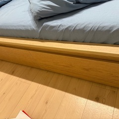 ダブルベッド
の画像