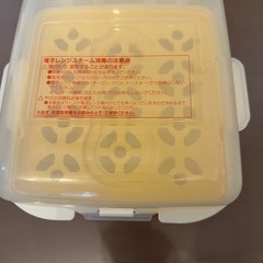 ピジョン　電子レンジスチーム消毒ケースの画像