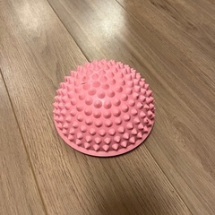 体感トレーニング　半円バランスボールの画像