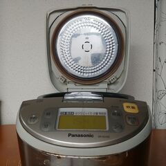 Panasonic　炊飯器　IHジャー　5.5合焚き　SR-HG102　2009年製の画像