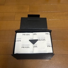 PRADA プラダ　空箱　ギフトボックスの画像
