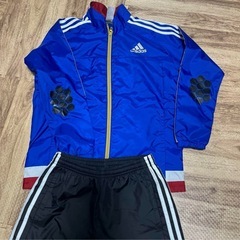 adidas上下ウインドブレーカーの画像