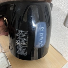電気ポットの画像