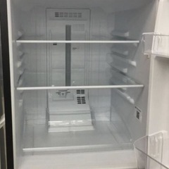 冷蔵庫【配達無料お届け設置出来ます💫都内近郊🚚】✨信頼のPanasonic製✨2022年新品購入品✨自動霜取り機能❄️除菌クリーニング済の超極美品✨他にも冷蔵庫.洗濯機.電子レンジ.オーブン電子レンジ.炊飯器.テーブル&椅子.机&チェアー.ベット&マットレス.ドレッサーなど多種多様な美品が有ります✨お気軽にお問い合わせ下さい💫の画像