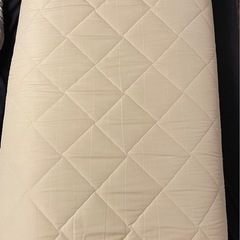 【取引中】セミダブル敷き布団