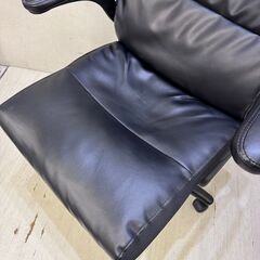  23914  ワークチェア 昇降式 オフィスチェア キャスター付 NITORI   ◆大阪市内・東大阪市他 6,000円以上ご購入で無料配達いたします！◆ ※高槻・枚方方面◆西宮・尼崎方面◆生駒方面　それぞれ条件付き無料配送あり！            の画像