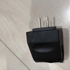 AC→DC変換アダプターの画像