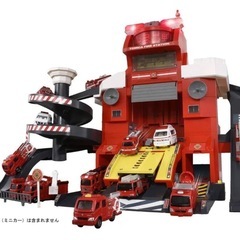 トミカ 無線でピピッと出動司指令！変形ファイヤーステーション