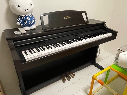 YAMAHA Clavinovaピアノ