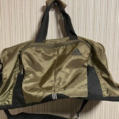 アディダス　スポーツバッグの画像