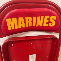 MARINES 赤パイプ椅子の画像