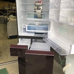 NO B242 🌈福岡市内配送設置無料✨🌈シャープ SHARP プラズマクラスター冷蔵庫 (551L・どっちもドア) 5ドア グラデーションレッド SJ-WX55D-Rの画像