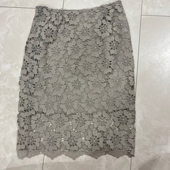 グレー　タイトスカート
