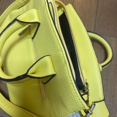 新品未使用のレディースバッグ - イエローの画像