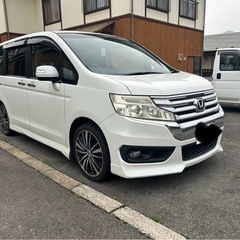ステップワゴンの画像