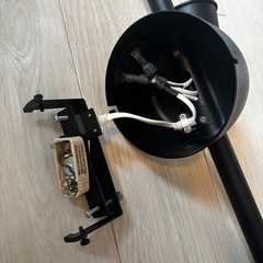 IKEA　SKURUP シーリングライト+ SOLHETTA LED電球 3個セットの画像